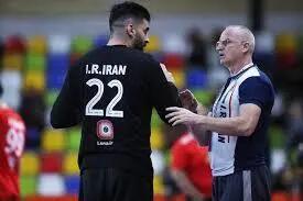 رافائل ۱۸ ملی‌پوش ایران را به خط کرد