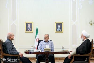 جلسه سران قوا به میزبانی پزشکیان برگزار شد + عکس ها