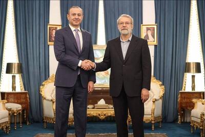 دیدار دبیر شورای امنیت ملی ارمنستان با لاریجانی
