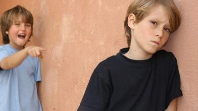 میگنا - چرا گاهی لازم است دیگران به ما بخندند؟
