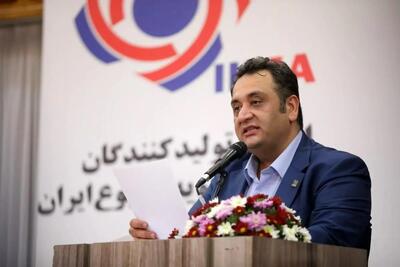 ۱۰ درصد تولیدکنندگان تهویه مطبوع از چرخه تولید خارج شدند/ از ابتدای سال ۳۰ درصد تولید کاهش یافته است