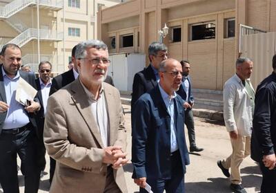 وزیر بهداشت از بیمارستان امام جعفر صادق(ع) و شبکه بهداشت میبد بازدید کرد - تسنیم