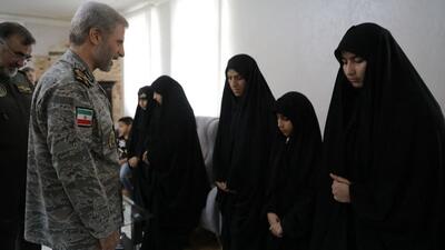 فرمانده کل ارتش: توطئه دشمن با انسجام و اقتدار ملت ایران خنثی شد