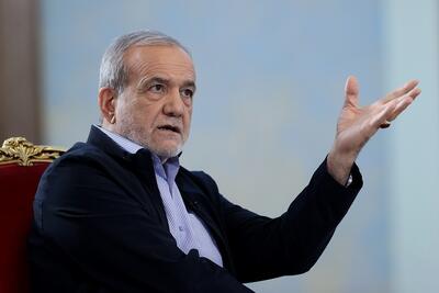 بازنشر مواضع رهبری درباره روابط با چین همزمان با سفر پزشکیان/ تاکید بر عملیاتی کردن تمامی ابعاد توافق راهبردی ایران و چین