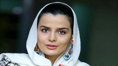 خبر روز | استایل و چهره بازیگر نقش «سوجان» در مراسم اکران خصوصی | گلی شی