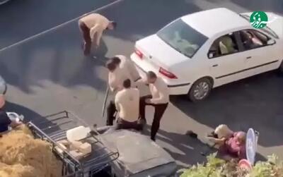 برخورد خشونت آمیز ماموران شهرداری قزوین با دست‌فروشان خیابانی