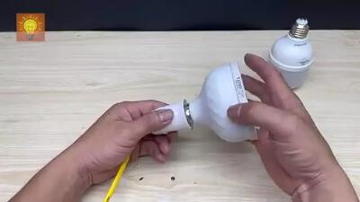 شیوه تعمیر لامپ های LED سوخته با کمک یک خودکار!