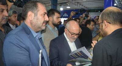 بازدید از غرفه  پارک علم وفناوری در نمایشگاه دستاوردهای دولت