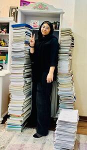 پانیذ حسینی رتبه‌ی ۱۰ کنکور ریاضی و کتاباش