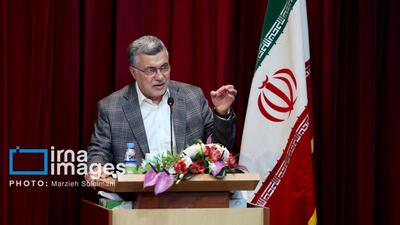 وزیر بهداشت بر اجرای سریع مصوبات شورای عالی سلامت با تعیین نقش دستگاه‌ها تاکید کرد
