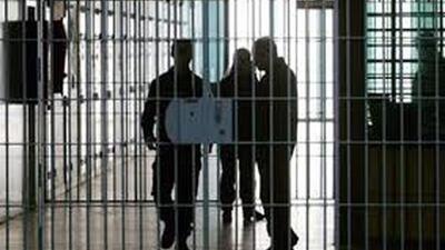 محکومان افغانستانی به کشور خود منتقل می‌شوند