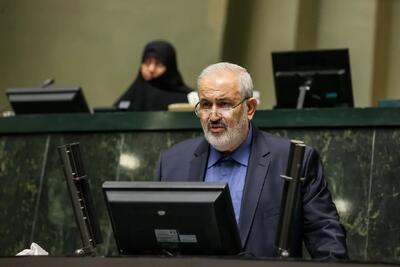 وزیر نیرو در مجلس: اخیرا خارجی‌ها به دلایلی که همه‌تان می‌دانید کشور ما را ترک کرده‌اند؛ حتی چینی‌ها هم از اینجا رفته‌اند