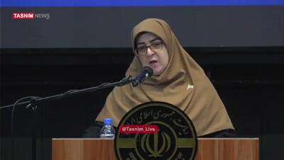 هیچ ایرانی از افت ارزش پول ملی خود خوشحال نمی‌شود