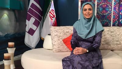 استایل عجیب و دور از انتظار نجمه جودکی در یک کافه توجهات را به خود جلب کرد