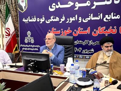 اساسی‌ترین وظیفه نخبگان، ایجاد موج امید است/ دشمن از مقاومت ملت به تمنای آتش‌بس افتاد