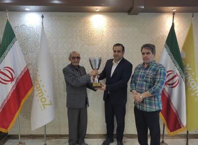 کاپ نایب قهرمانی لیگ برتر شمشیربازی باشگاه‌های کشور به هتل یاکاموز رسید