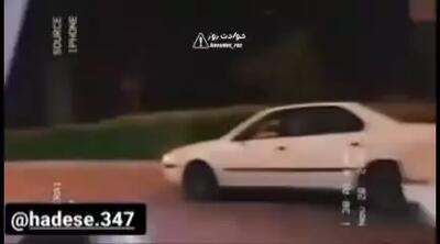 لحظه تلخ چپ کردن خودروی سواری در پی کل‌کل در رانندگی