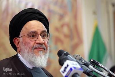 دکتر محقق داماد به عنوان عضو حقیقی شورای عالی کمیسیون ملی یونسکو منصوب شد