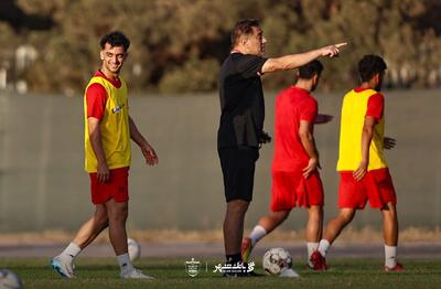 بازیکن جنجالی در تمرین پرسپولیس + عکس - پارس فوتبال