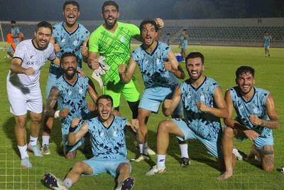 مربی استقلال پاسخ مدیرعامل سابق را داد؛ می‌خواهند به تیم فشار بیاورند! - پارس فوتبال
