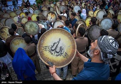 اجتماع بزرگ دف‌نوازان در مریوان/شیعه و سنی در کنار هم جشن هفته وحدت می‌گیرند - تسنیم