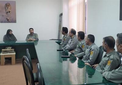 رئیس سازمان محیط زیست پای درد و دل محیط‌بانان توران نشست - تسنیم