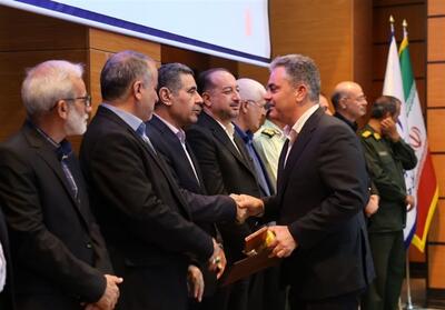 کسب رتبه برتر شرکت توزیع نیروی برق خراسان جنوبی در جشنواره شهید رجایی - تسنیم