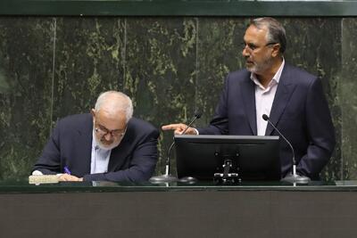 سرمقاله هم میهن/ اقرار دیر هنگام