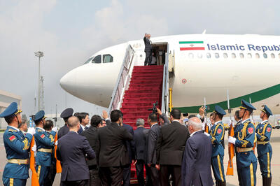 بازگشت پزشکیان و دخترش از پکن به تهران