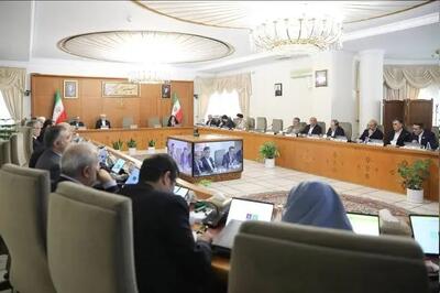 توصیه عارف به نخبگان و تریبون‌داران