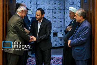 تصاویر: مجلس ترحیم چهلم «احمد توکلی»