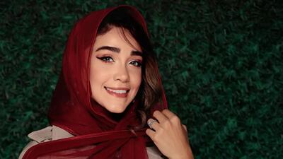 تصویر روز | عکس استایل رویا وحدتی در اکران فیلم جزایر قناری | گلی شی