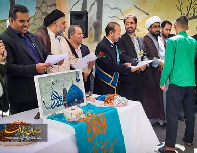 ۱۲ زندانی در زرند  آزاد شدند