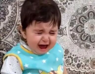 آواز جگرسوز؛ رفتار عجیب پدر با بچه پنج ماهش که آواز میخونه فسقلی از ناراحتی زار میزنه