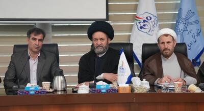 تأکید امام‌جمعه اردبیل بر حرکت پابه‌پای تحولات علمی دنیا و تبیین مبانی انقلاب در دانشگاه‌ها