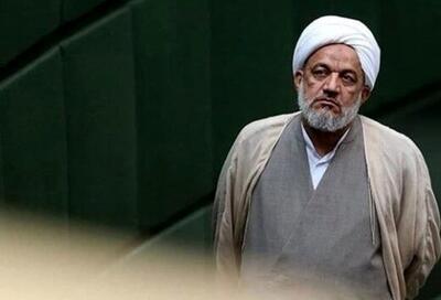 آقاتهرانی: بزرگ‌ترین ضربه‌ها را از خودمان خورده‌ایم/ وقتی مردم بدون دقت، افراد را برای مجلس، ریاست جمهوری انتخاب می‌کنند، همین می‌شود