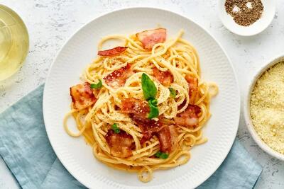 طرز تهیه فتوچینی با بیکن فرانسوی و سس مخصوص آلفردو