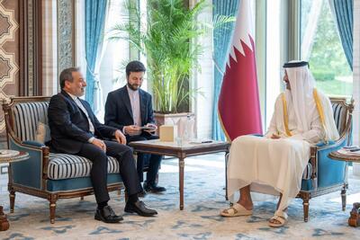 دیدار عراقچی با امیر قطر در دوحه + عکس
