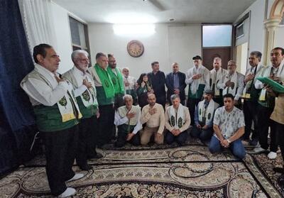 دیدار خادمیاران رضوی با مادر شهید جاویدالاثر حسین فتاح گودرزی - تسنیم