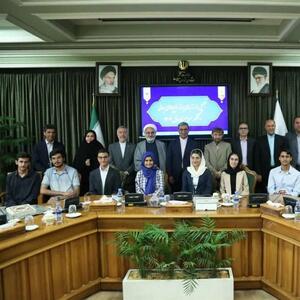 تجلیل از رتبه‌های برتر کنکور و مدال‌آوران المپیادهای جهانی در مشهد - تسنیم