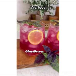 شربت خوش طعم مناسب این هوای گرم!