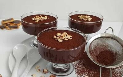 طرز تهیه پودینگ شکلاتی، دسری جذاب و خوشمزه