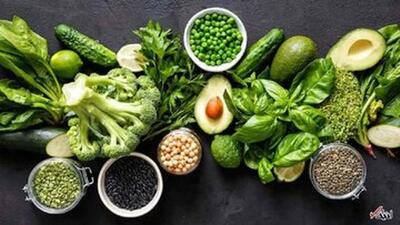 ۵ سبزی فوق العاده برای آب کردن چربی ناحیه شکم