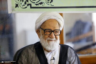 آیت الله مسعود خمینی: آقای خاتمی واقعا آدم به درد بخوری بود و کار به درد بخوری کرد