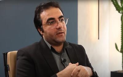 ویدیو / نکته قابل تامل کاوه قادری استاد روانشناسی دانشگاه شهید بهشتی: سیستم رسانه‌ای که واقعیت را در هر شرایطی بگوید، آرام آرام می‌تواند امنیت را در ذهن شهروندان حاکم کند، چون در شرایط استرس اگر آدم‌ها بدانند چه اتفاقاتی دارد می‌افتد، حدی از دانستن، خودش باعث آرامش می‌شود