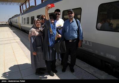 تحقق وعده برقراری سفرهای ریلی با قطار گردشگری تهران-همدان - تسنیم