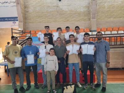 درخشش شناگران قاینات در مسابقات انتخابی تیم شنای استان