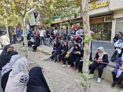 ماجرای ازدحام اتباع افغان در مقابل پلیس مهاجرت چه بود؟ | اقتصاد24