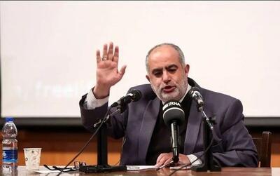 «شمخانی» قصه‌ای درباره ترور خود برای ملت تعریف کرد که چون هیچ نسبتی با واقعیت ندارد، نمی‌توان توقع داشت که مردم باور کنند / می‌گوید «سه ساعت زیر آوار بودم، من را بیرون آوردند و این دستگاه را فوت می‌کنم، خدا را شکر! الان هم آمده‌ام راهپیمایی»