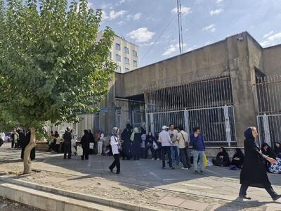 ازدحام مهاجران افغان در این خیابان تهران؛ ماجرا چیست؟ +عکس